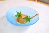 川添煎茶のわらびもち