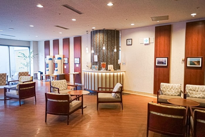 リビングラウンジ