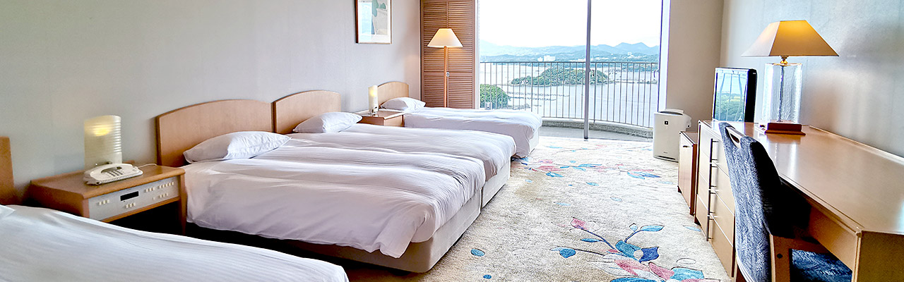 Four-person Room